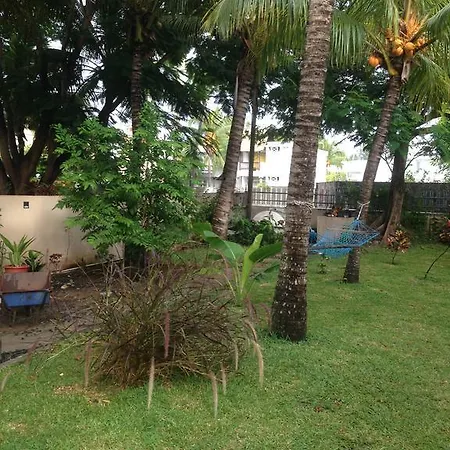 Lotus Apartments Pereybere Beach Exterior photo