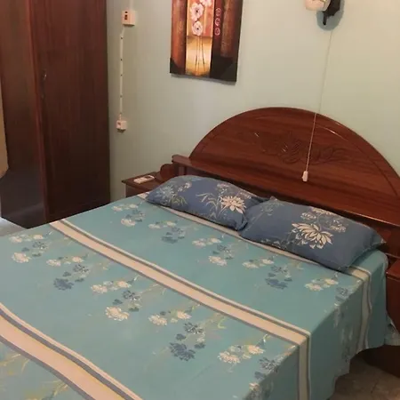 Lotus Apartments Pereybere Beach Exterior photo
